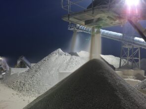 Stone Conveyors stones on conveyor